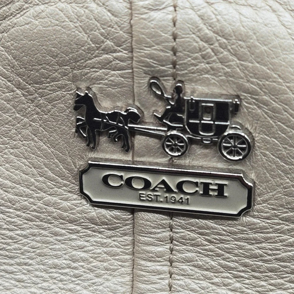 Coach‎ Hobo Bag Womens Large Beige Leather Zip Closure Purple Satin Lined